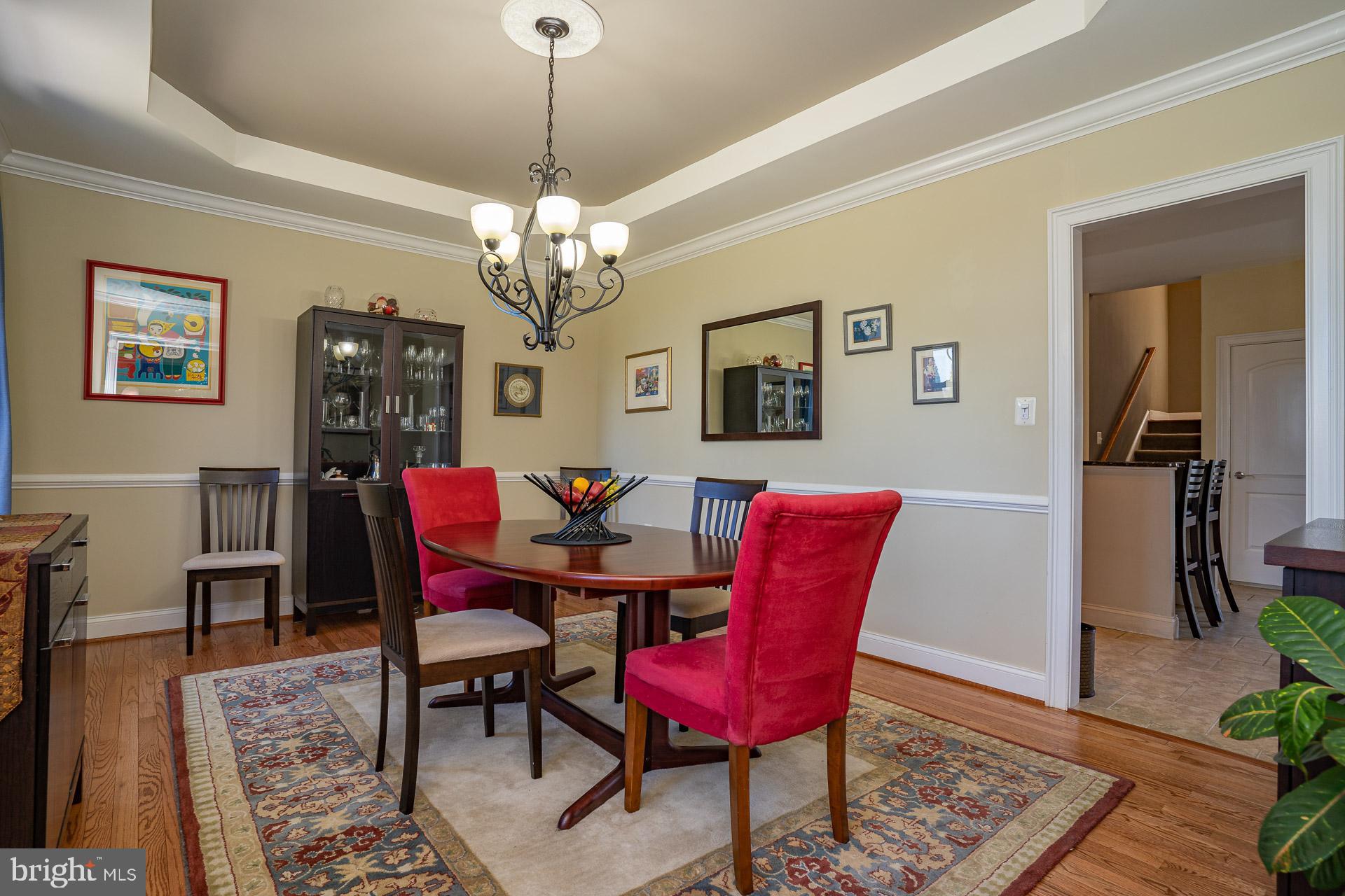 99 Cedarcroft Road Kennett Square, PA 19348 - Photo 10 of 39 Tray ceiling & chair rails