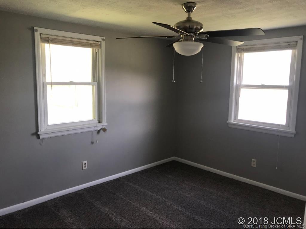 106 Maple Street Hanover, IN 47243 - Photo 4 of 6
