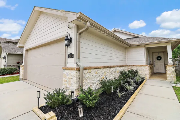 $239,900 | 2815 Windy Homestead Lane, Crosby, TX 77532