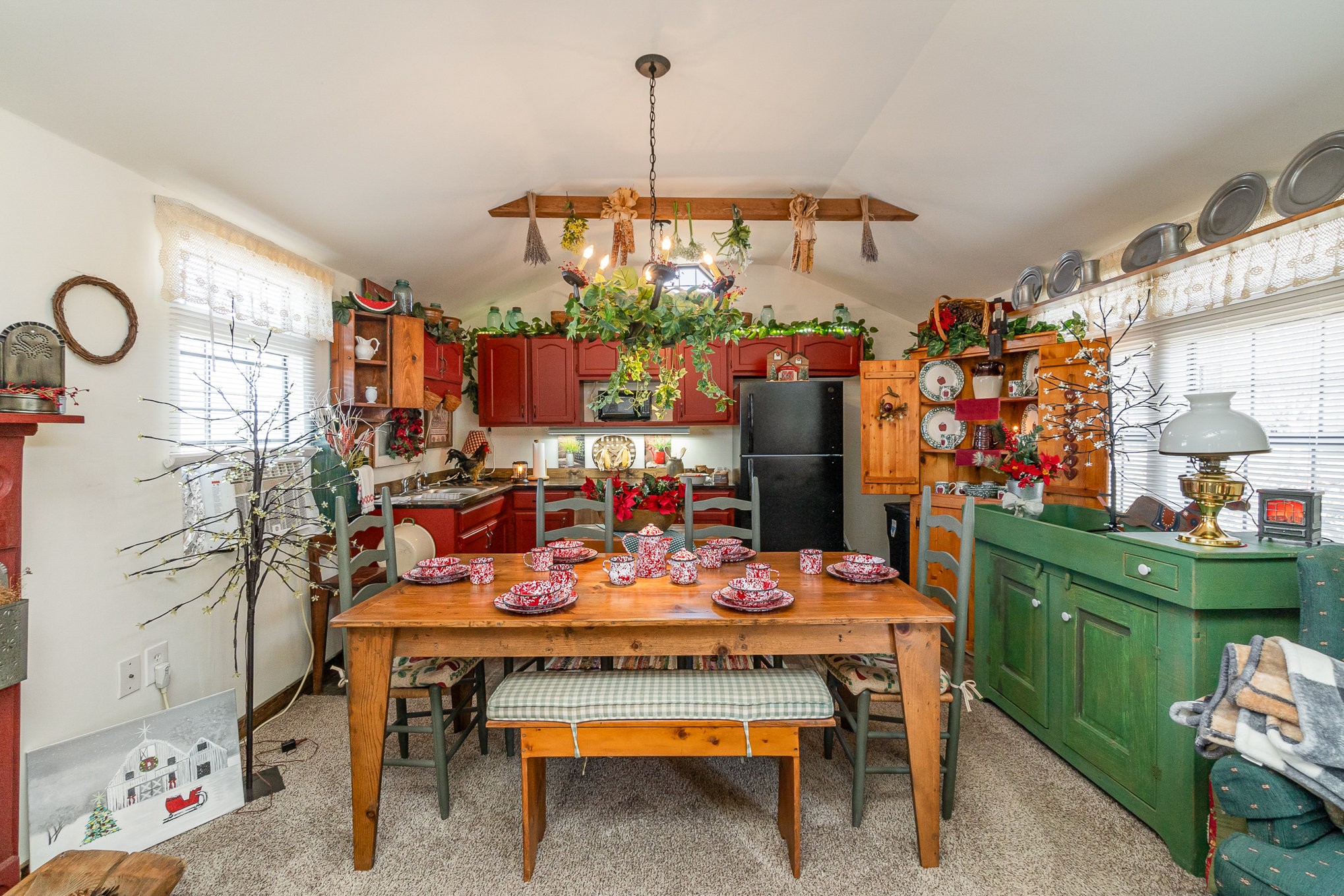 4120 Woodrow Wilson Road Springfield, TN 37172 - Photo 27 of 38 a view of a dining room with furniture and chandelier