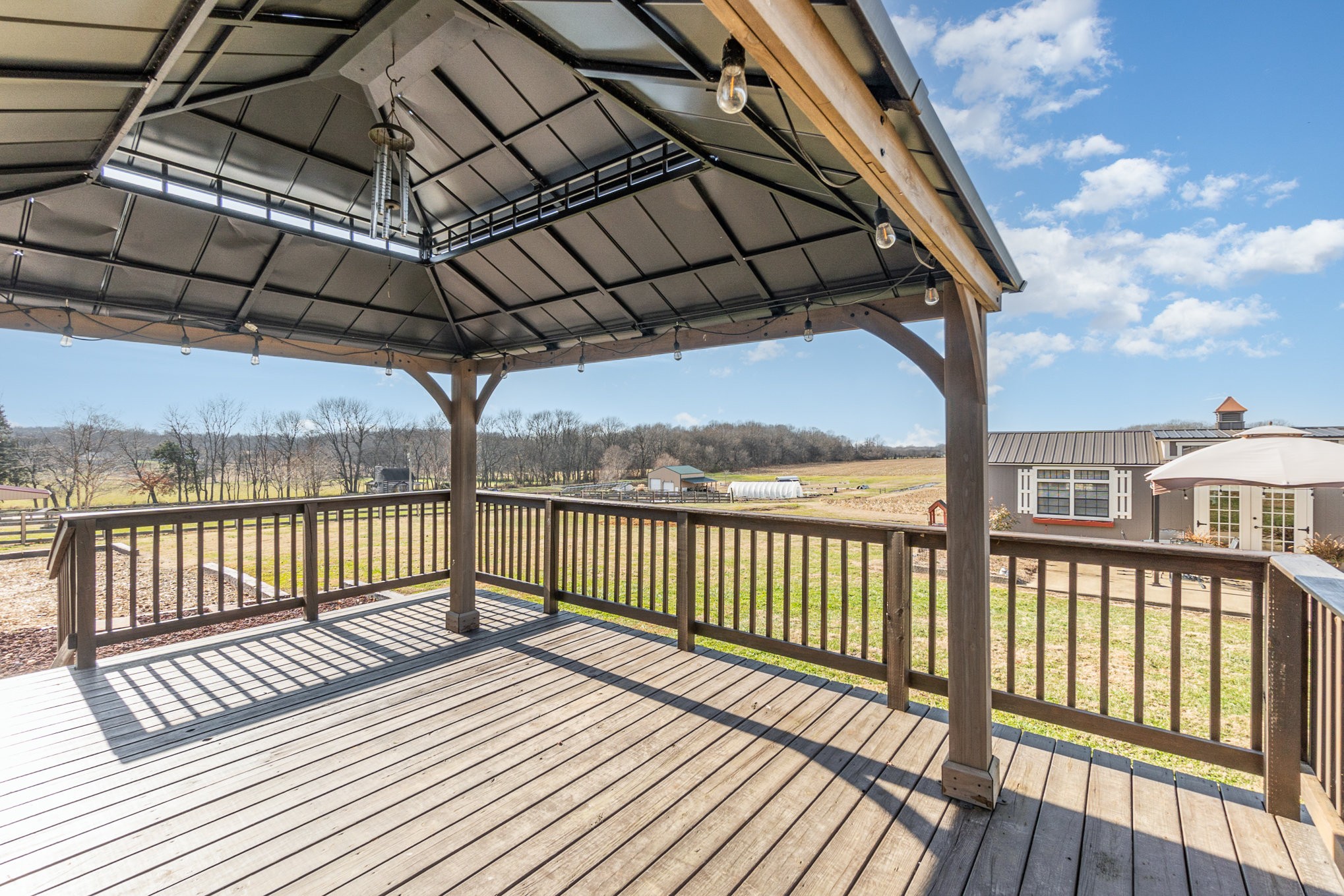 4120 Woodrow Wilson Road Springfield, TN 37172 - Photo 32 of 38 a view of a balcony with wooden floor