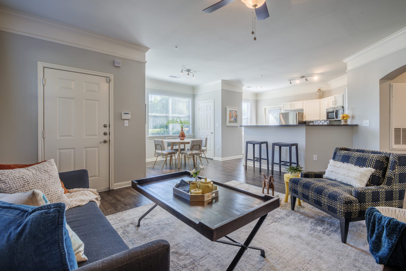 12101 Dessau Road, Unit 1405 Austin, TX 78754 - Photo 7 of 20 a living room with furniture and a table