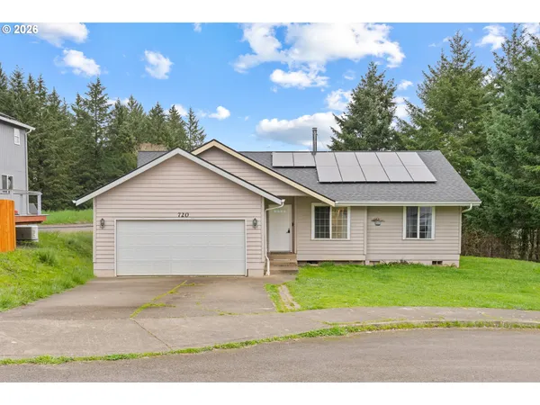 $338,000 | 720 Southwest Pioneer Court, Willamina, OR 97396