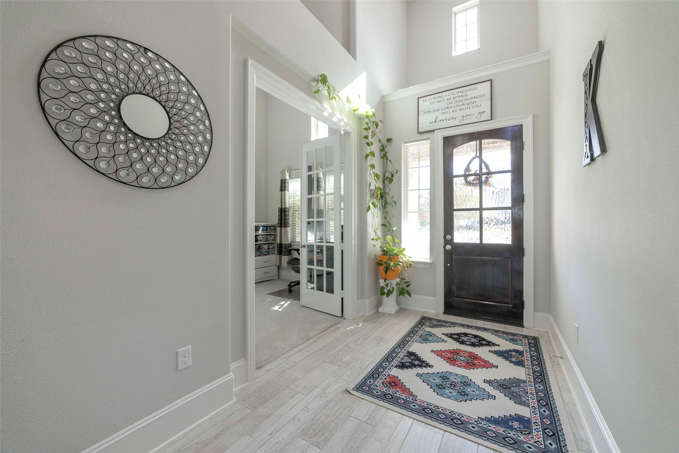17821 Limestone Spring Lane Austin, TX 78738 - Photo 9 of 40 a view of a hallway with interior of the house
