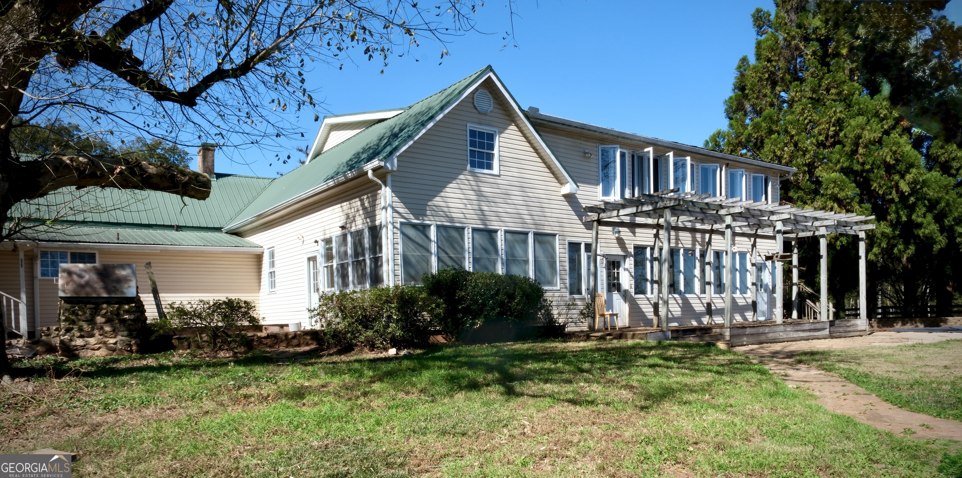 1825 Groaning Rock Road Commerce, GA 30530 - Photo 2 of 101