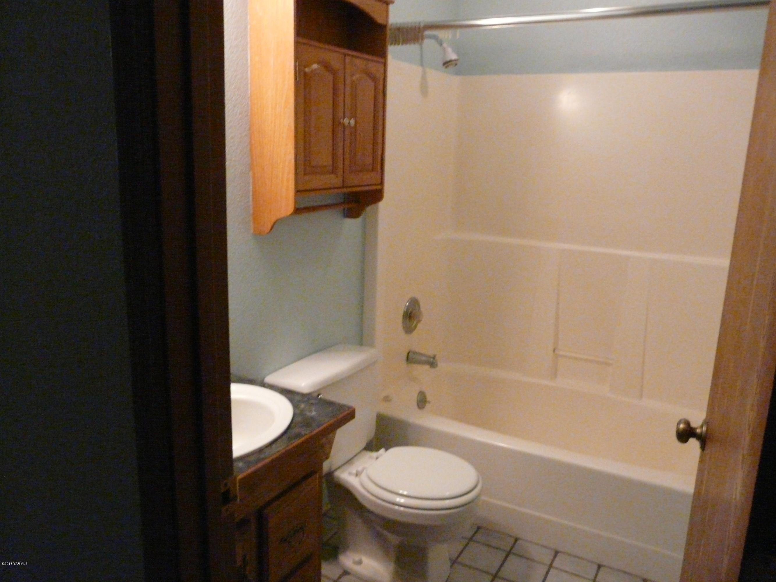 10605 Hackett Road Yakima, WA 98903 - Photo 17 of 17 P1080396
