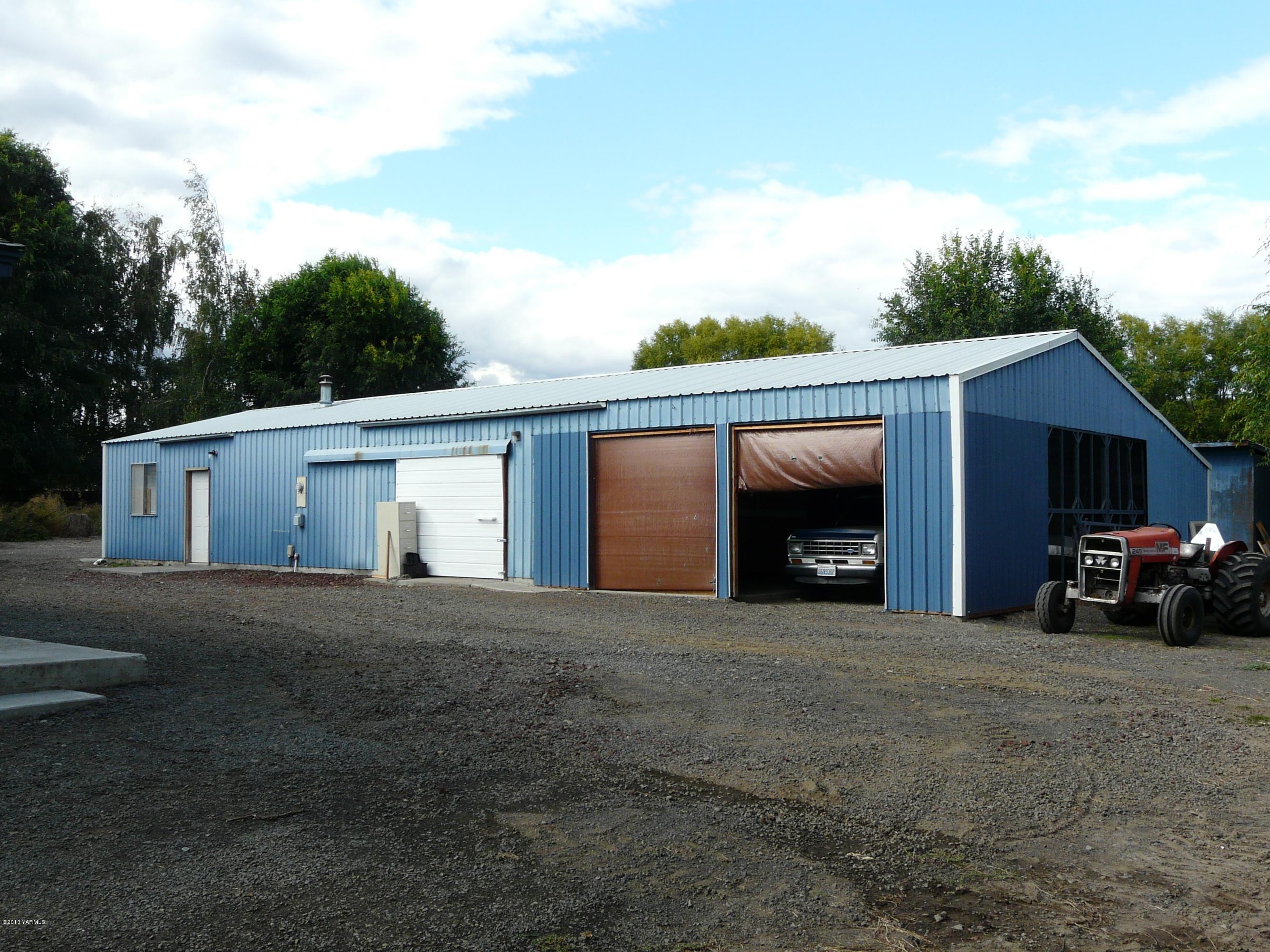 10605 Hackett Road Yakima, WA 98903 - Photo 6 of 17 P1080385
