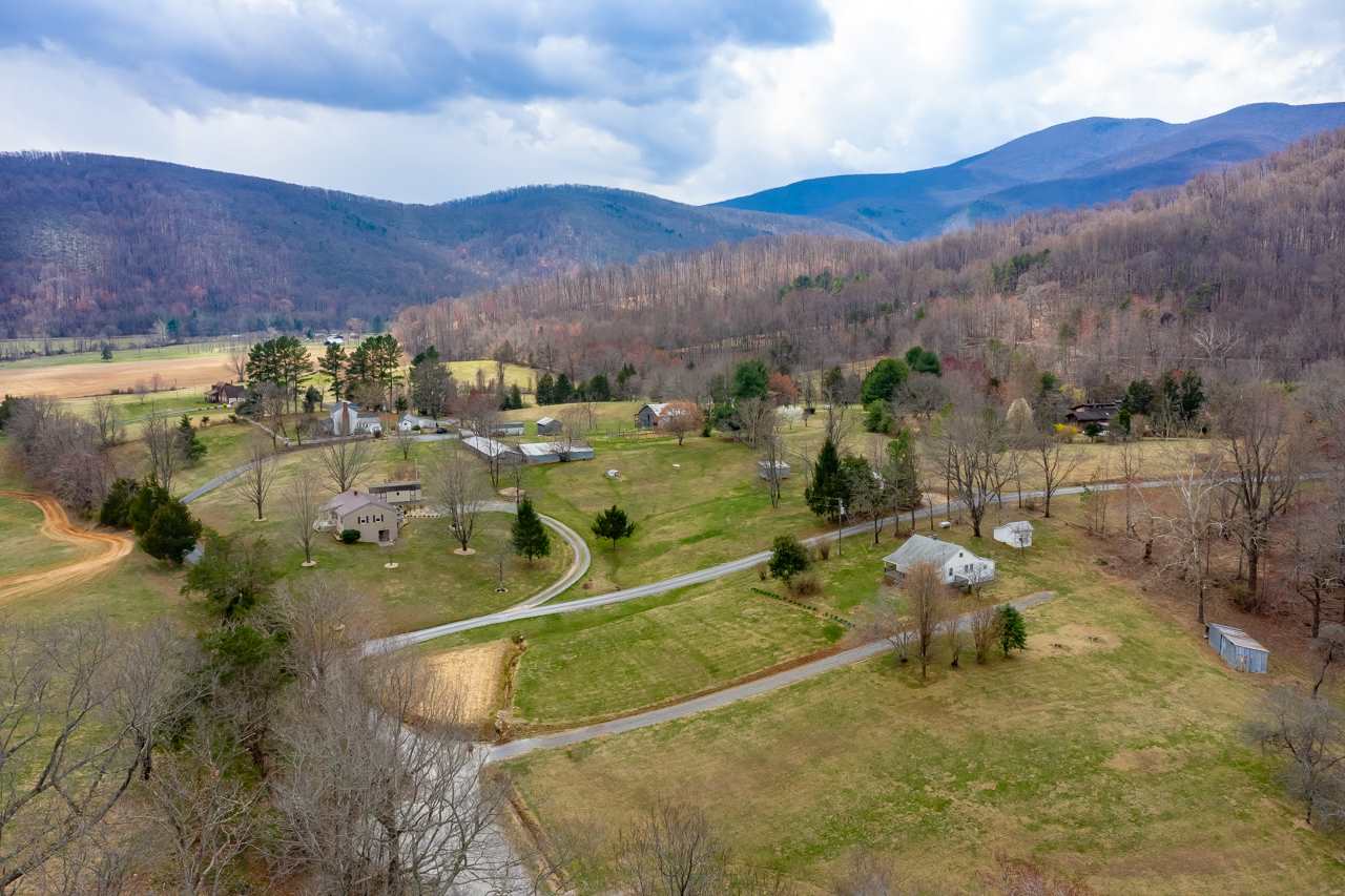 1266 Fox Hollow Road Afton, VA 22920 - Photo 12 of 37 Gallery Image 12