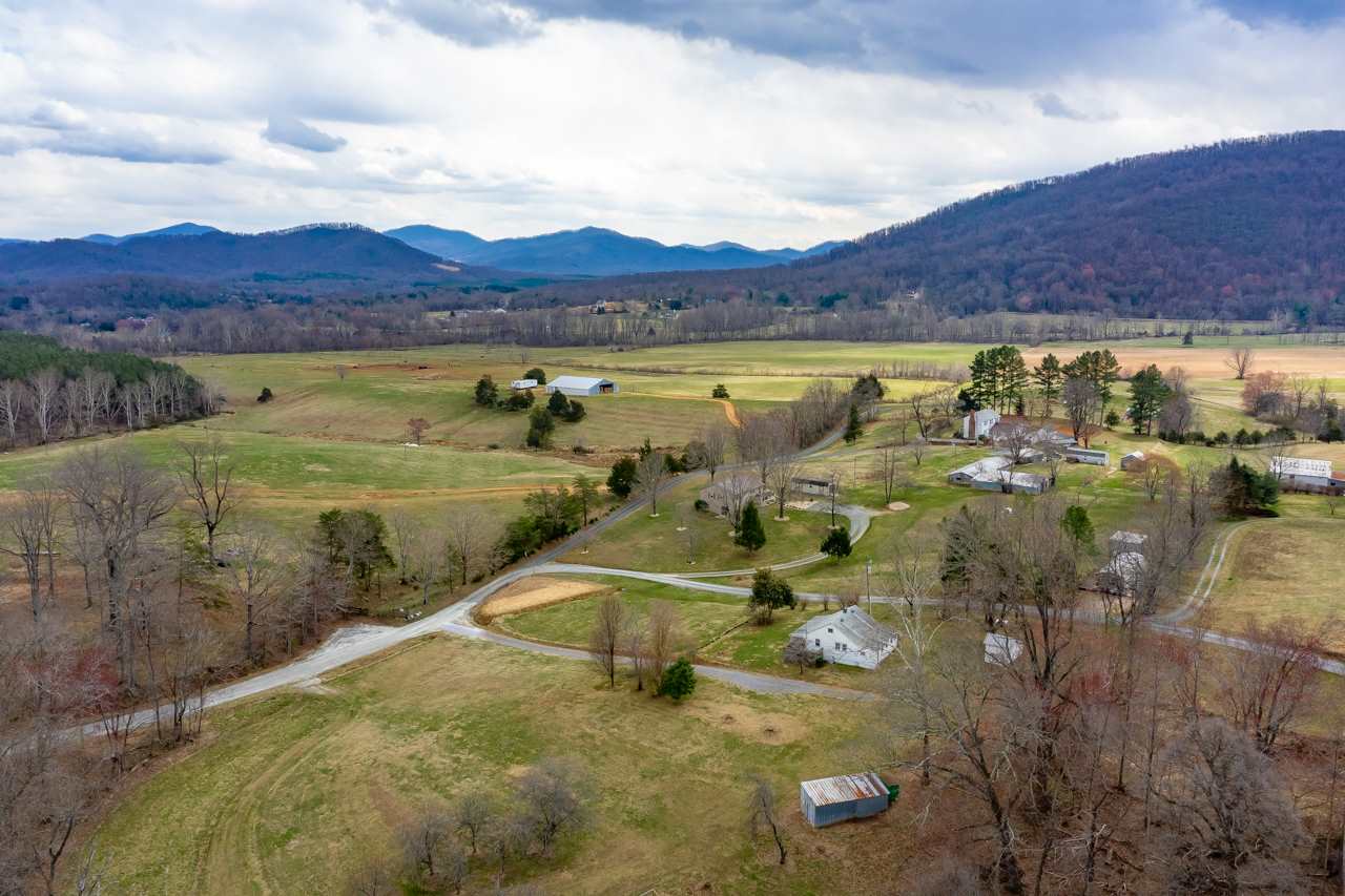 1266 Fox Hollow Road Afton, VA 22920 - Photo 13 of 37 Gallery Image 13