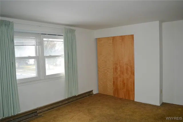 $259,900 | 18 Ava Lane, Amherst, NY 14221