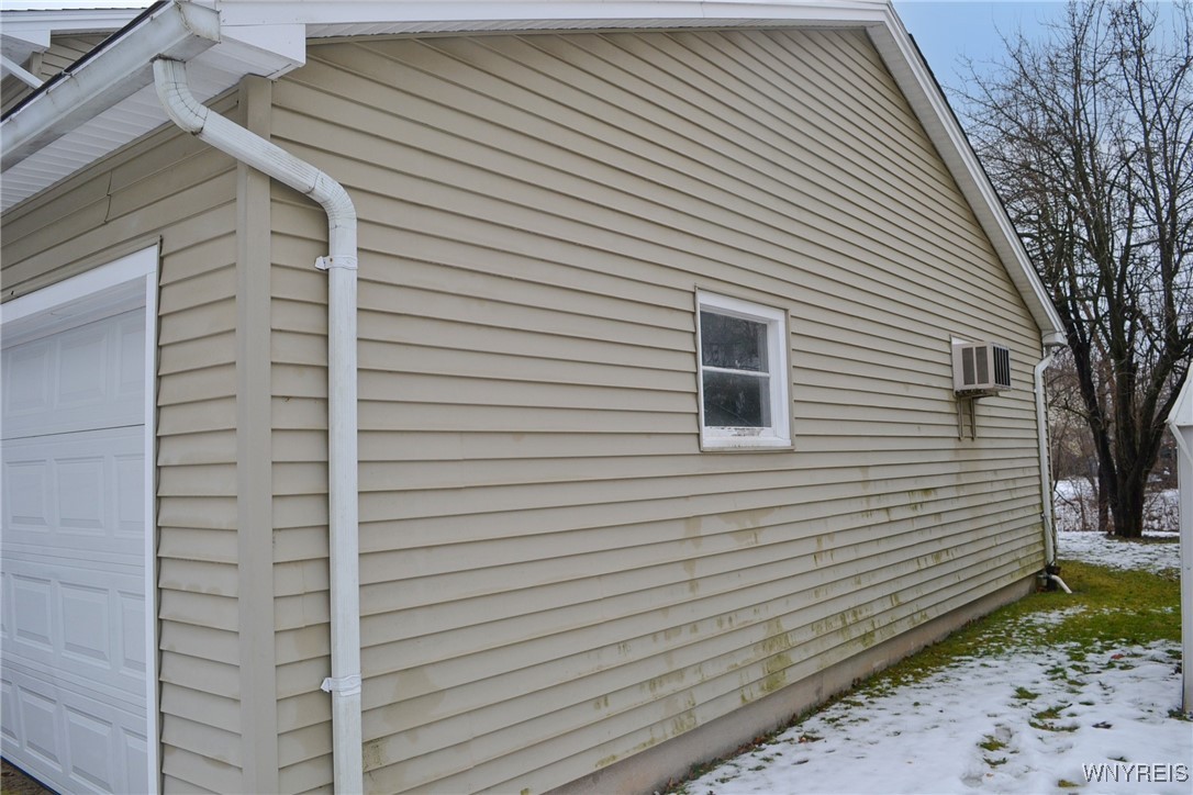 18 Ava Lane Amherst, NY 14221 - Photo 3 of 23