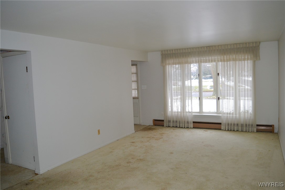 18 Ava Lane Amherst, NY 14221 - Photo 9 of 23