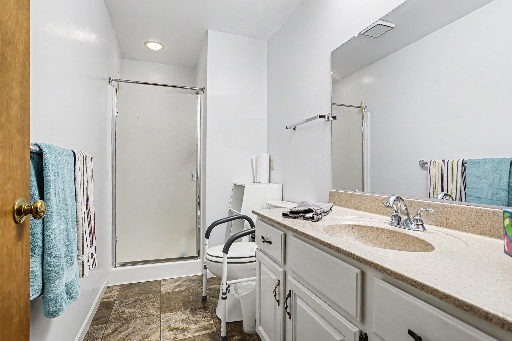5246 Green Meadow Road, Unit Q Kalamazoo, MI 49009 - Photo 16 of 25 013_file_3827
