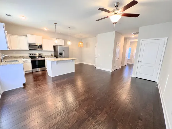 $1,995 | 3032 Thornbury Place, Old Hickory, TN 37138