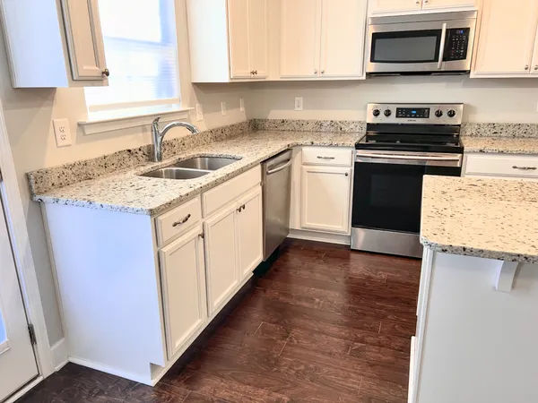 $1,995 | 3032 Thornbury Place, Old Hickory, TN 37138