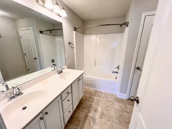$1,995 | 3032 Thornbury Place, Old Hickory, TN 37138