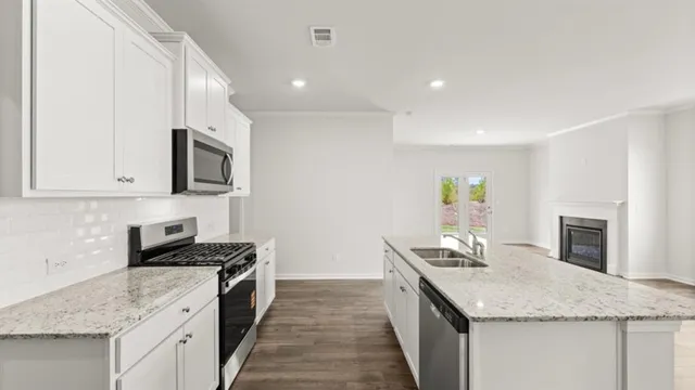 $389,790 | 137 Landsdowne Way Southeast, Cartersville, GA 30120