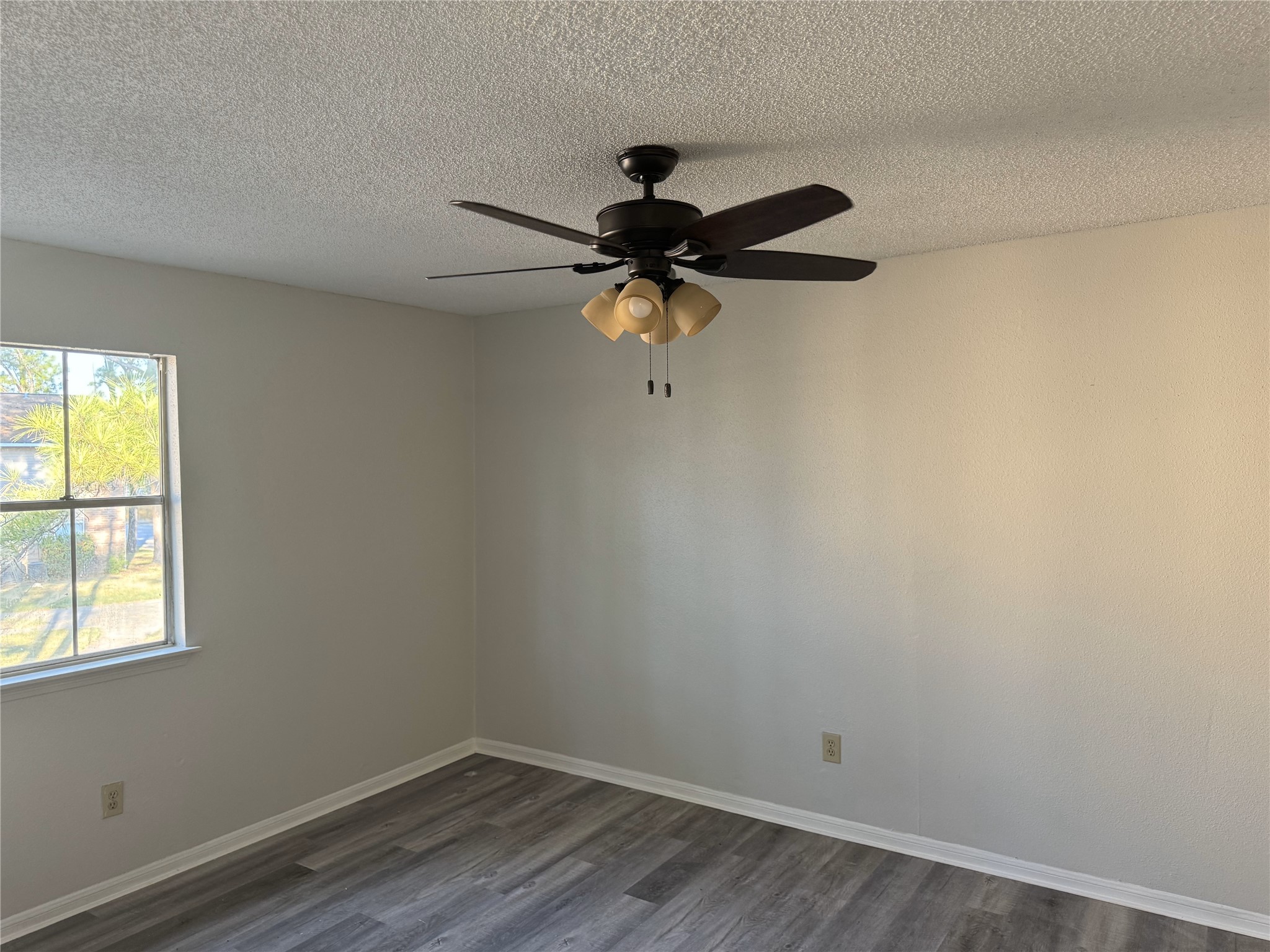 7402 Alabonson Road Houston, TX 77088 - Photo 10 of 20