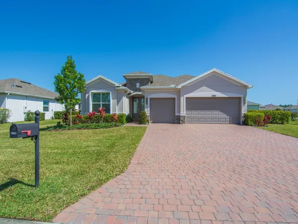 $4,000 | 5982 Sequoia Circle, Vero Beach, FL 32967