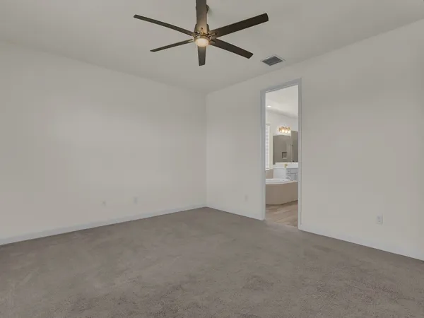 $4,000 | 5982 Sequoia Circle, Vero Beach, FL 32967