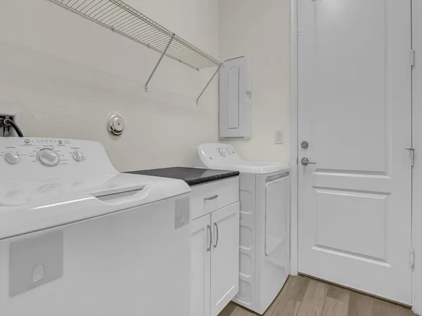 $4,000 | 5982 Sequoia Circle, Vero Beach, FL 32967