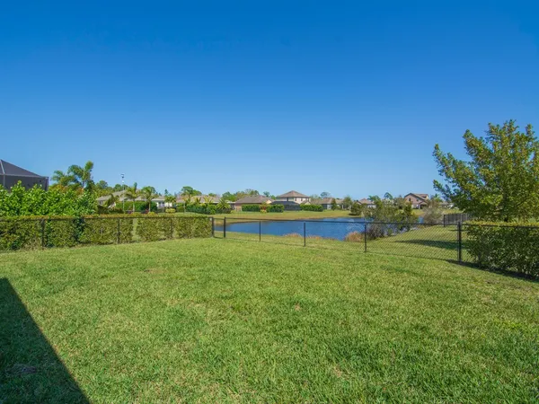 $4,000 | 5982 Sequoia Circle, Vero Beach, FL 32967