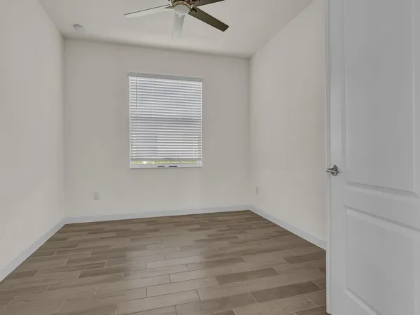 $4,000 | 5982 Sequoia Circle, Vero Beach, FL 32967