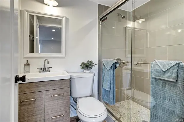 $1,050,000 | 4778 Glenalbyn Drive, Los Angeles, CA 90065