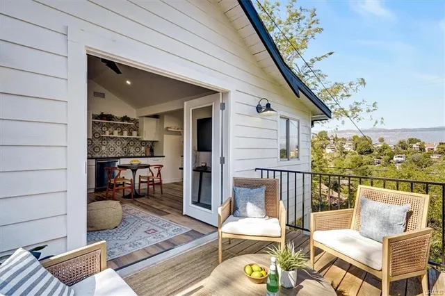 $1,050,000 | 4778 Glenalbyn Drive, Los Angeles, CA 90065