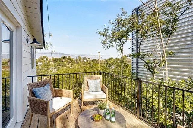 $1,050,000 | 4778 Glenalbyn Drive, Los Angeles, CA 90065