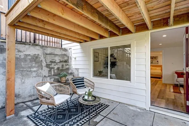 $1,050,000 | 4778 Glenalbyn Drive, Los Angeles, CA 90065