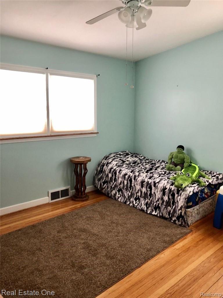 18828 Inkster Road Redford, MI 48240 - Photo 10 of 18 BEDROOM 1 HAS HARDWOOD & VAULTED CEILINGS*