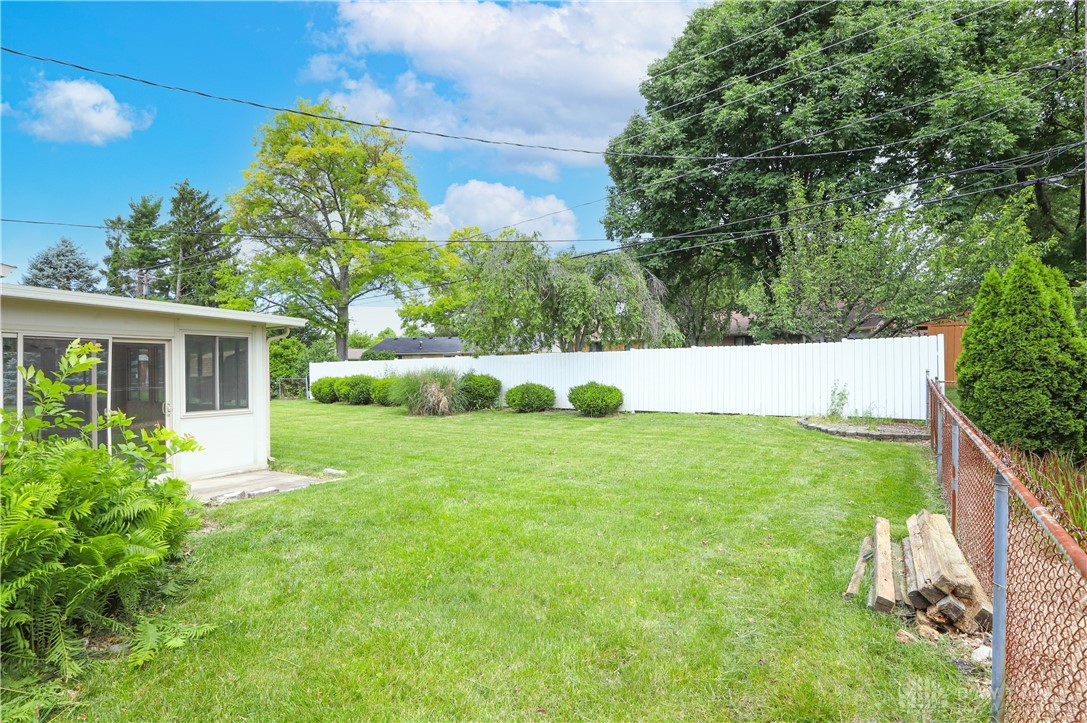 2243 Springmill Road Kettering, OH 45440 - Photo 8 of 30 Gallery Image 8