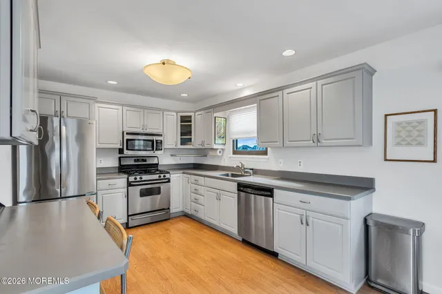 $800,000 | 34 Cove Point Road, Toms River, NJ 08753