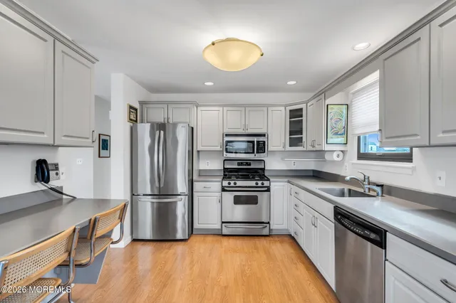 $800,000 | 34 Cove Point Road, Toms River, NJ 08753