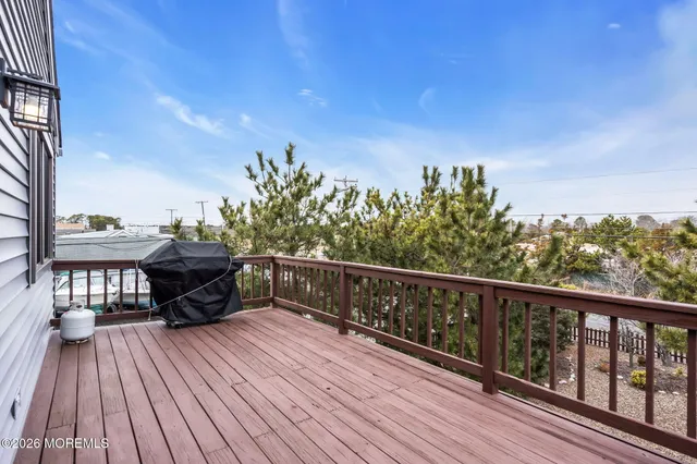 $800,000 | 34 Cove Point Road, Toms River, NJ 08753