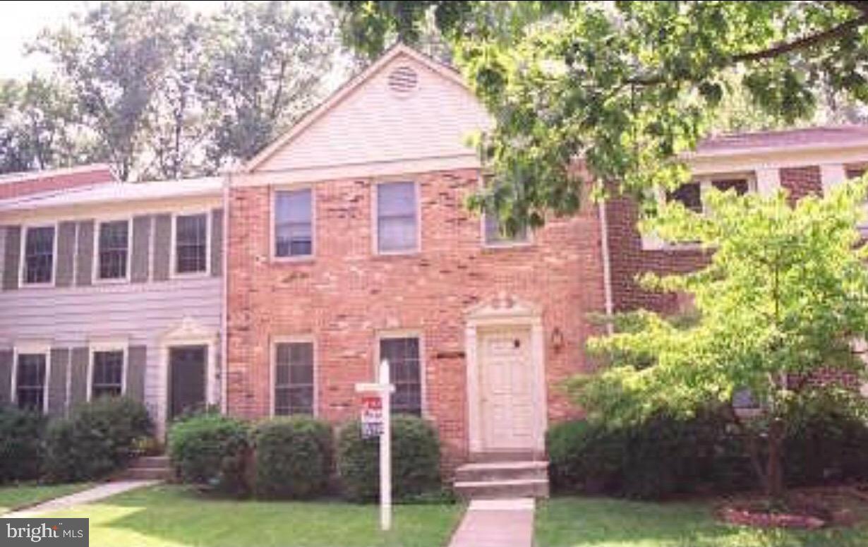 7913 Treeside Court Springfield, VA 22152 - Photo 2 of 14 Neighborhood