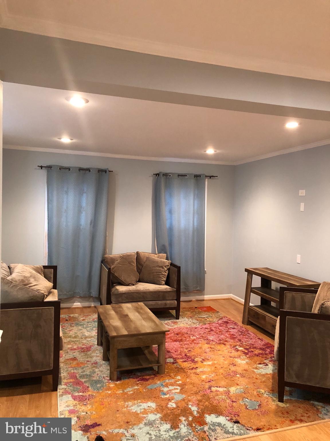7913 Treeside Court Springfield, VA 22152 - Photo 6 of 14 Living Room