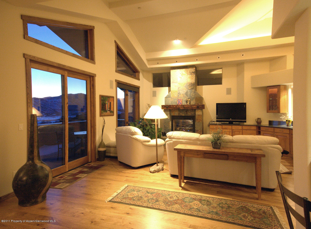 128 Ridge Road Basalt, CO 81621 - Photo 1 of 10 Living room