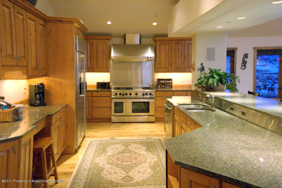 128 Ridge Road Basalt, CO 81621 - Photo 3 of 10 Kitchen