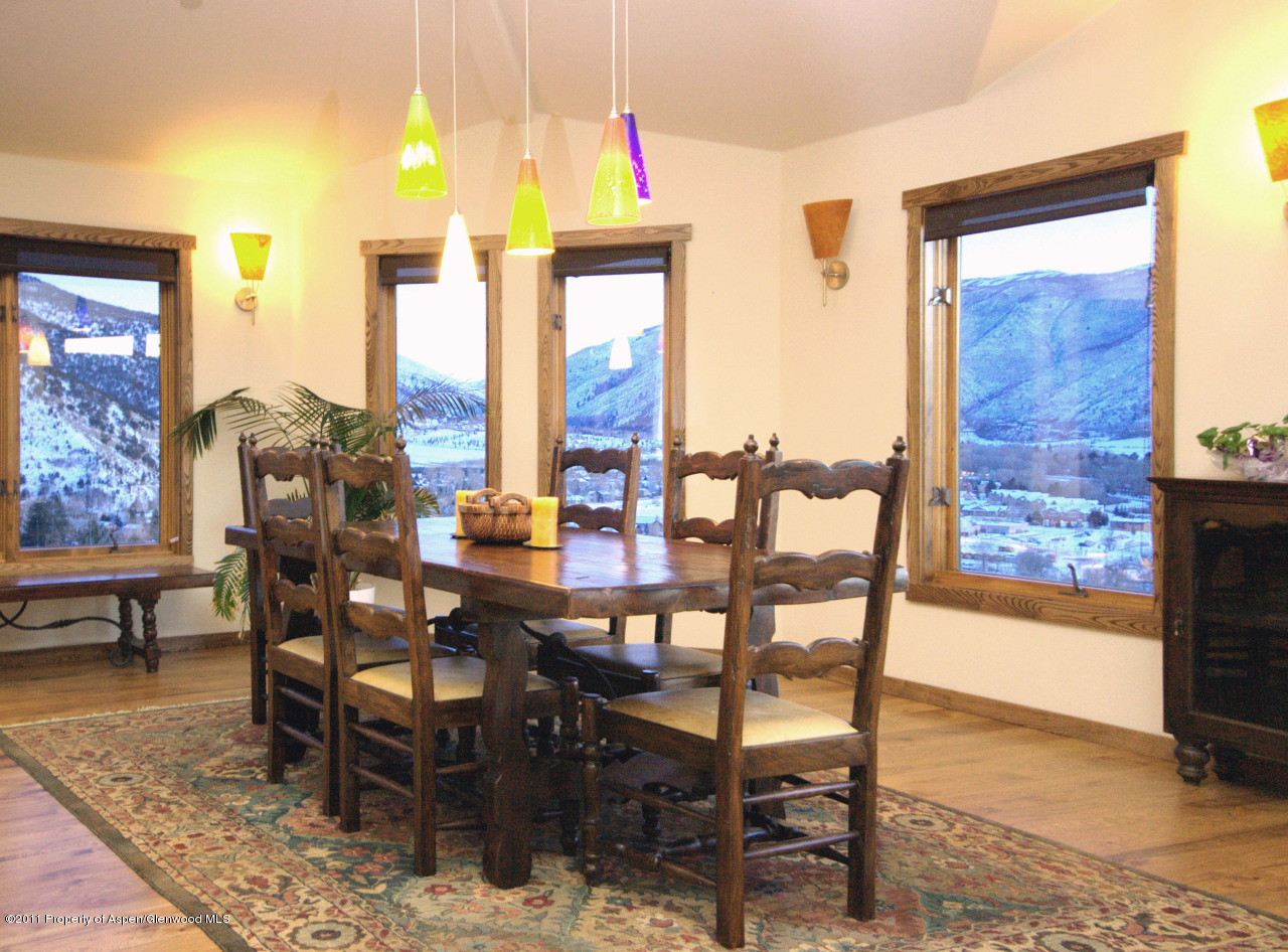 128 Ridge Road Basalt, CO 81621 - Photo 4 of 10 Dining area
