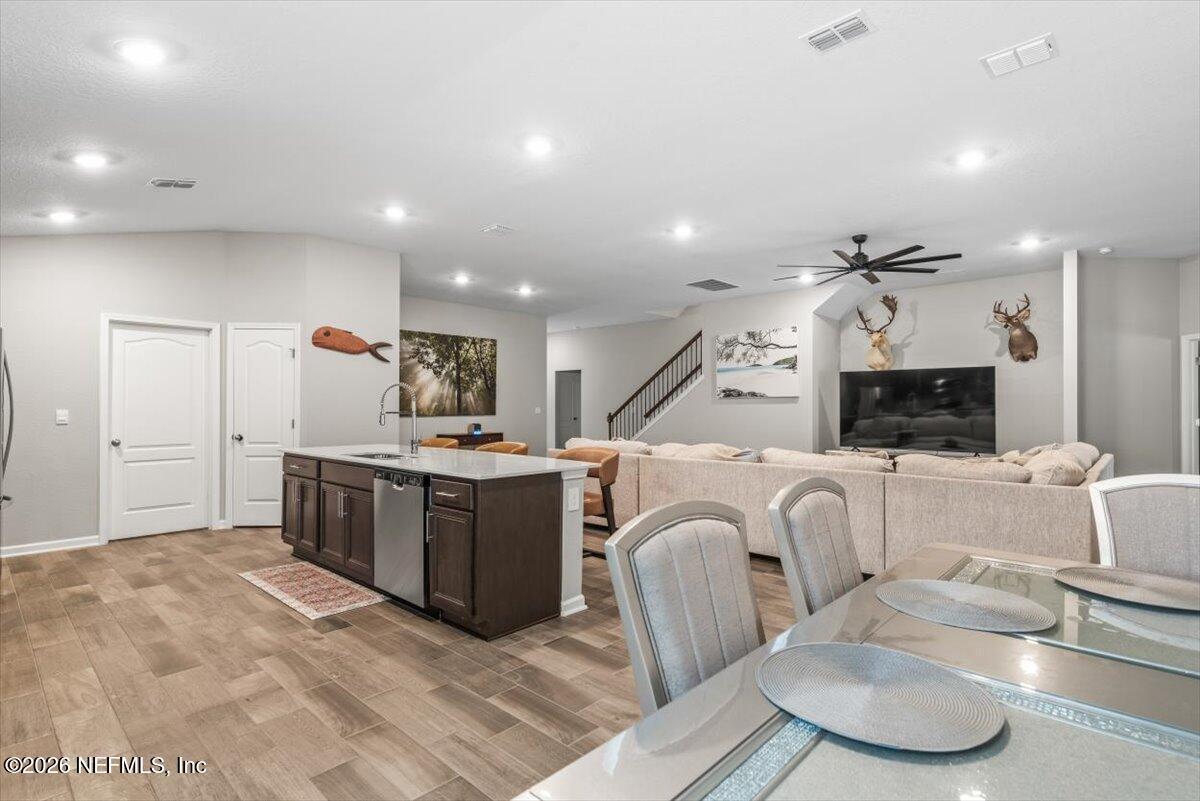 40 Pecan Rdg Court Jacksonville, FL 32218 - Photo 13 of 37 Great Room