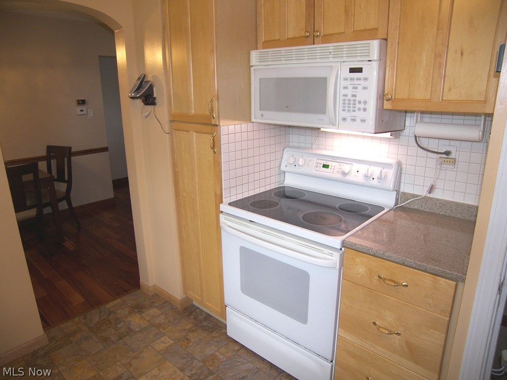 33530 Pettibone Road Solon, OH 44139 - Photo 14 of 35
