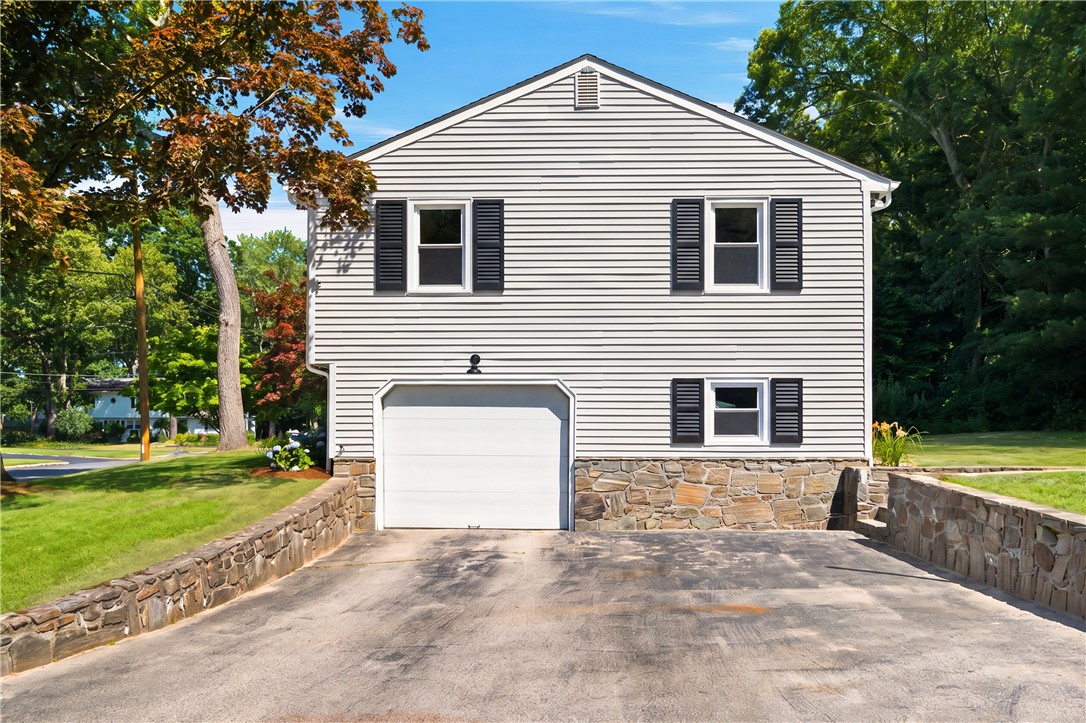 132 Grand View Road East Greenwich, RI 02818 - Photo 23 of 29 Gallery Image 23