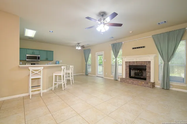 $1,825 | 8502 Branch Hollow Drive, Universal City, TX 78148