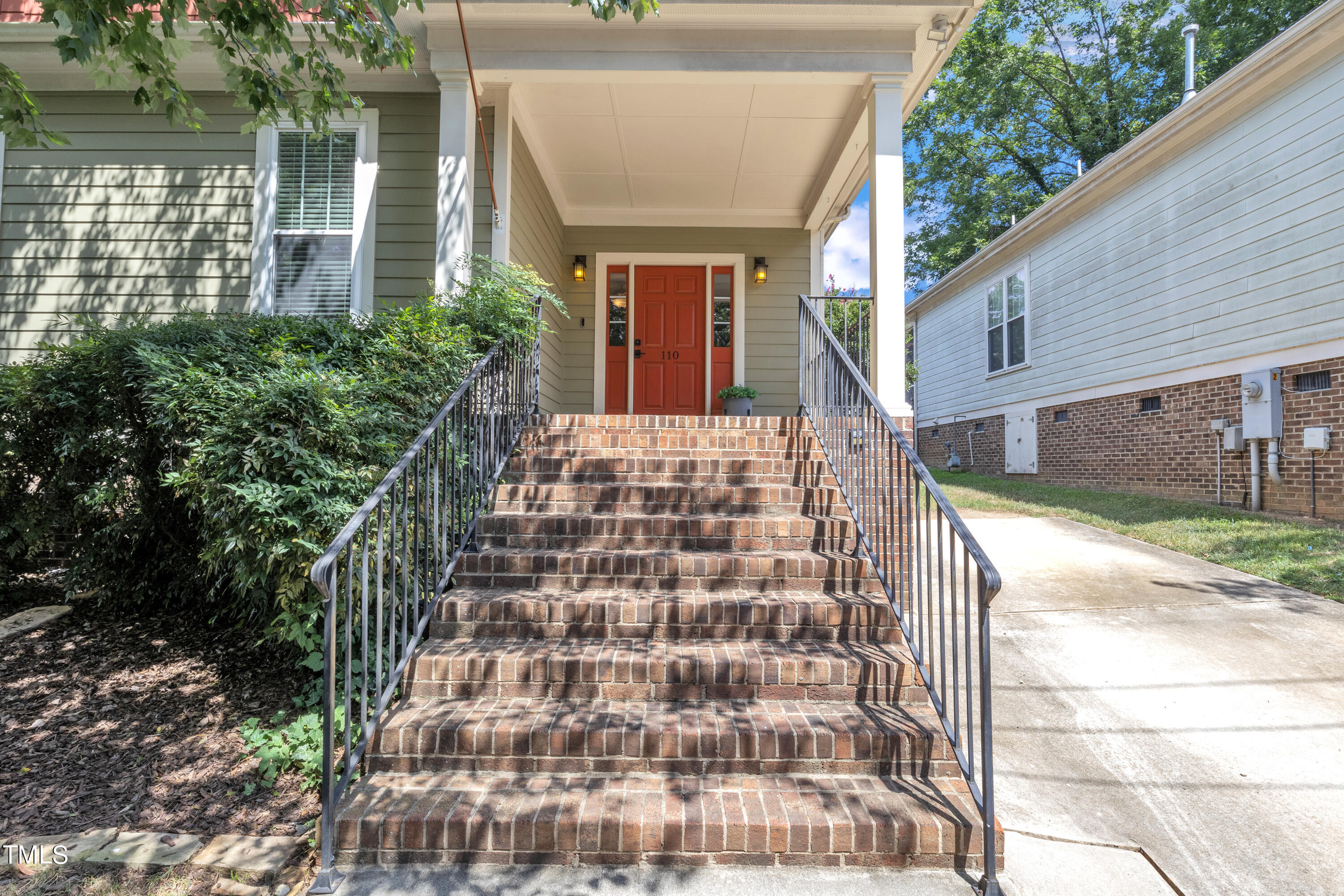 110 Cooke Street Raleigh, NC 27601 - Photo 2 of 3 07-110 Cooke-8