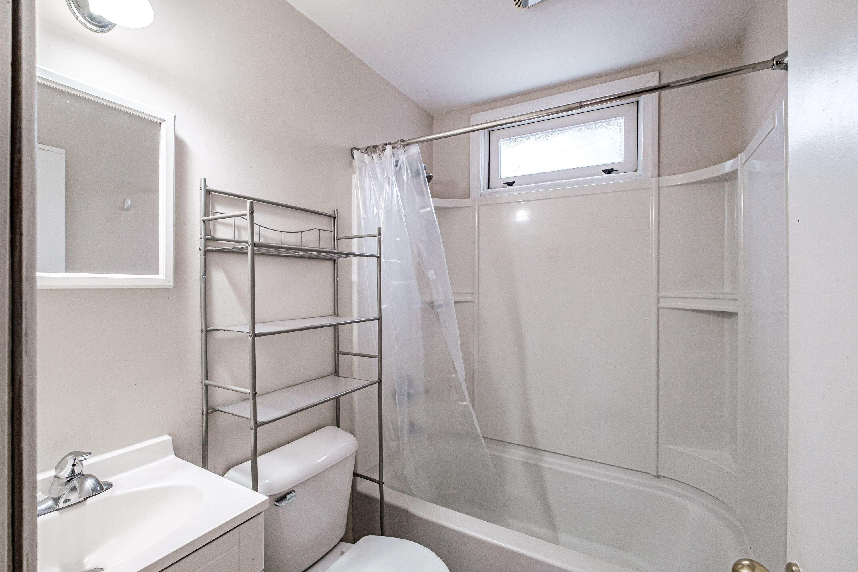 90 Bonnybriar Road South Portland, ME 04106 - Photo 11 of 34 20241209gp-61017