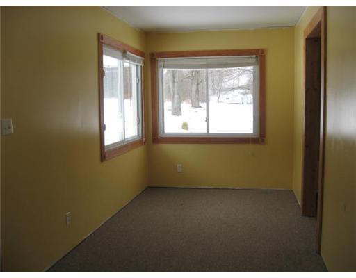 133 Midvale Road Big Beaver, PA 16157 - Photo 5 of 11 Kitchen.