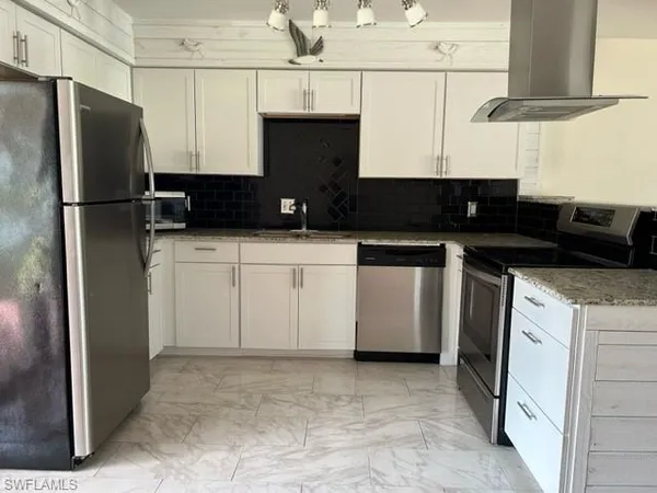 $2,145 | 656 Palm View Drive, Unit 4, Naples, FL 34110