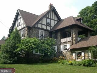 346 Roumfort Road Philadelphia, PA 19119 - Photo 2 of 6 Gallery Image 2